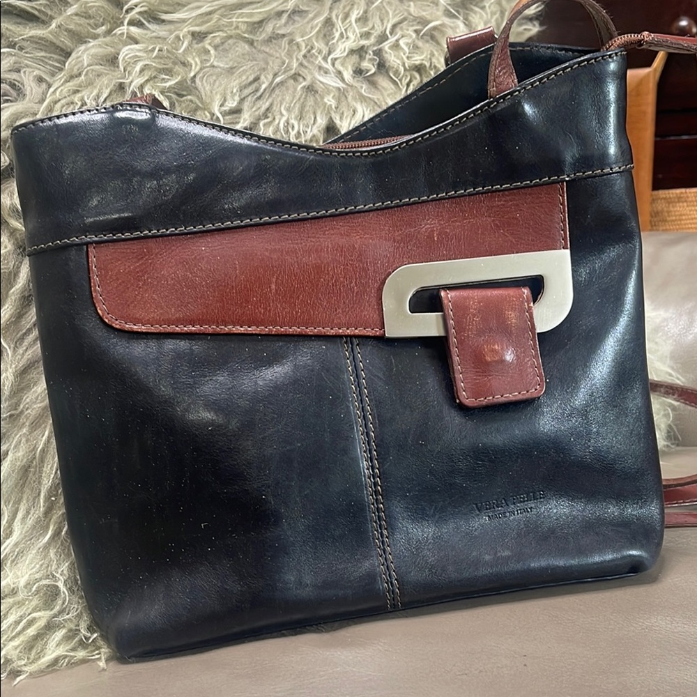 Vera Pelle Black and Brown Leather Shoulder Bag